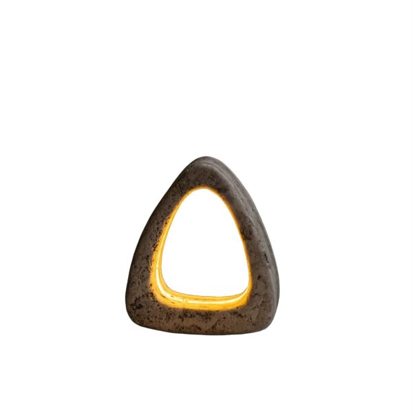 ANELLO — آنِلّو، چراغ سنگی حلقه‌مانند با فضای خالی مرکزی و نور خطی گرم